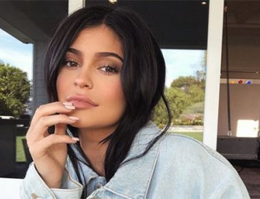 Kylie Jenner: Εμφανίστηκε στο χριστουγεννιάτικο party της Kris Jenner! (φωτό)